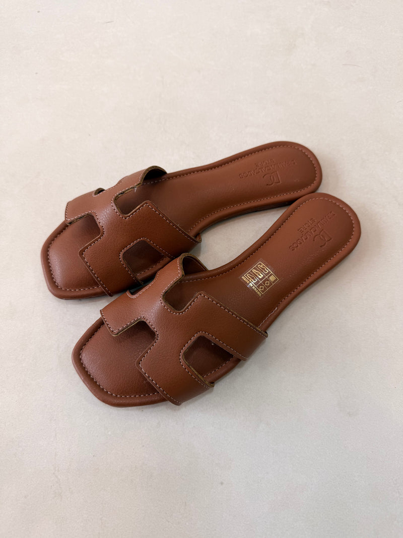 Rasteirinha H Caramelo