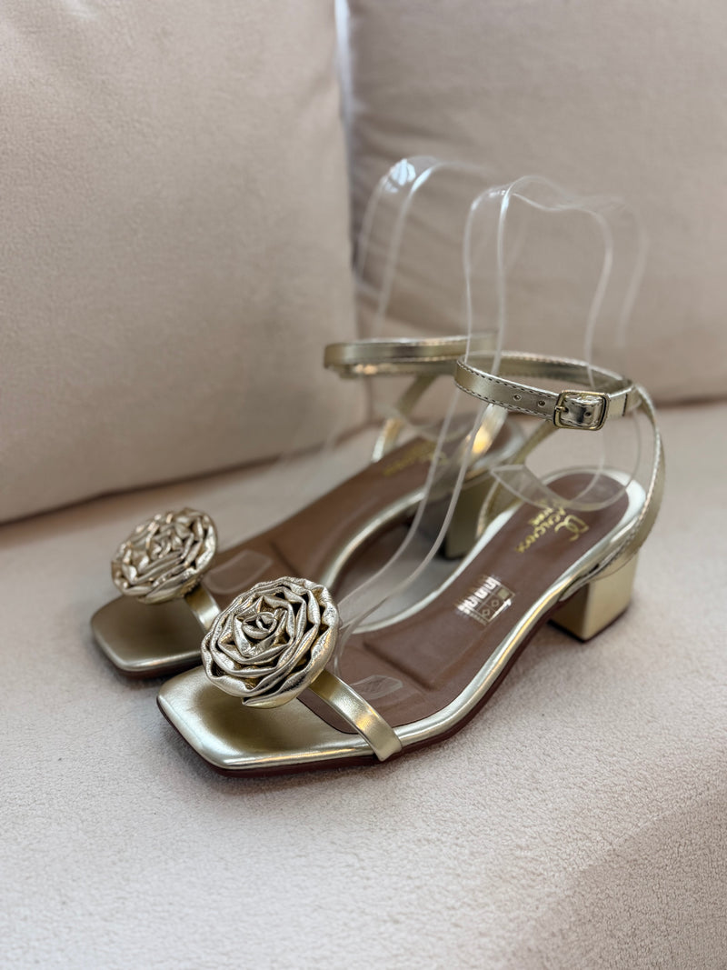 Sandália Versilla Ouro