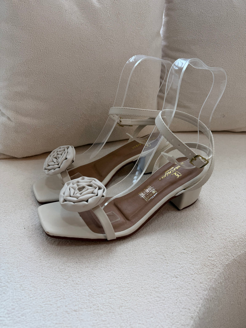 Sandália Versilla Off white