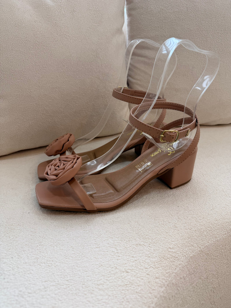 Sandália Versilla Nude