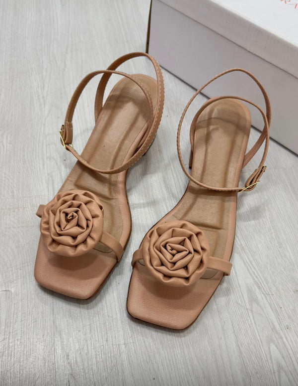 Sandália Versilla Nude