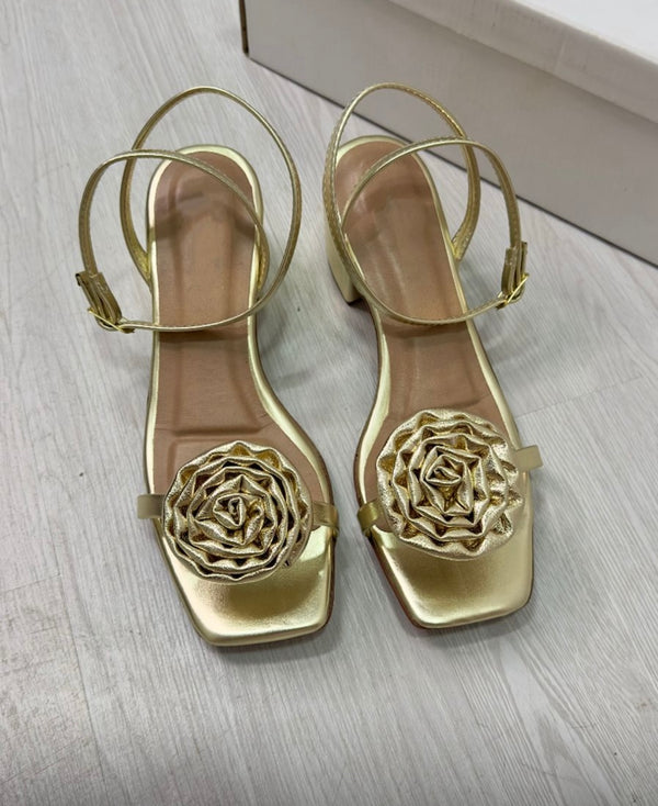 Sandália Versilla Ouro